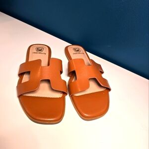 FRAN Willor Flat Sandals